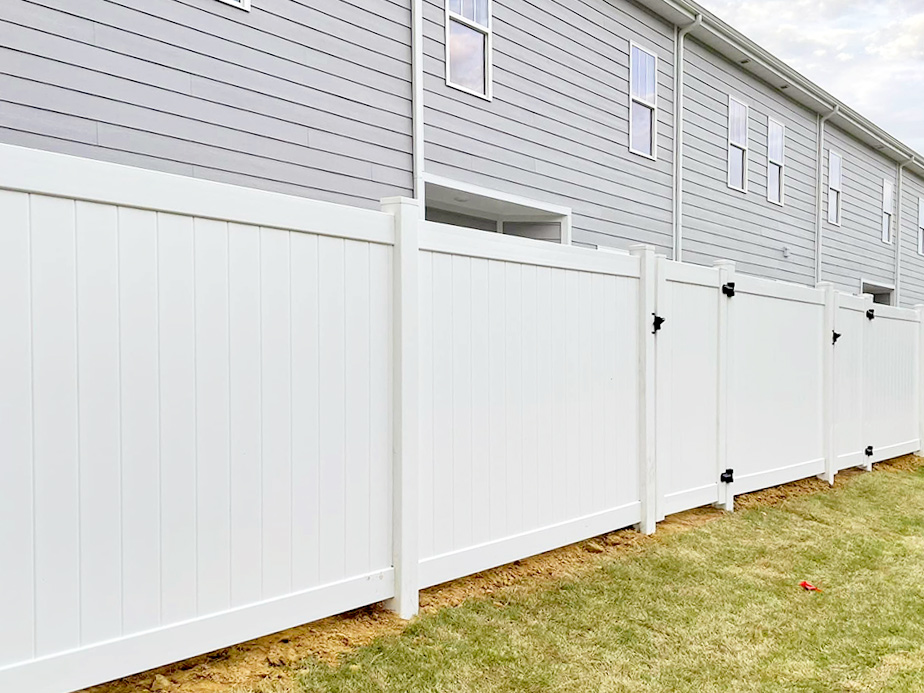 vinyl fence Davidson North Carolina