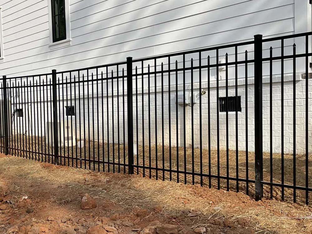 Fence with Flat Top Alternating Pickets Aluminum Fence in Mooresville NC in Charlotte Metro Area
